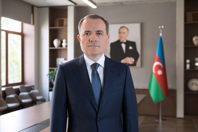 Azerbaijan Foreign Minister affirms solidarity with Kuwait