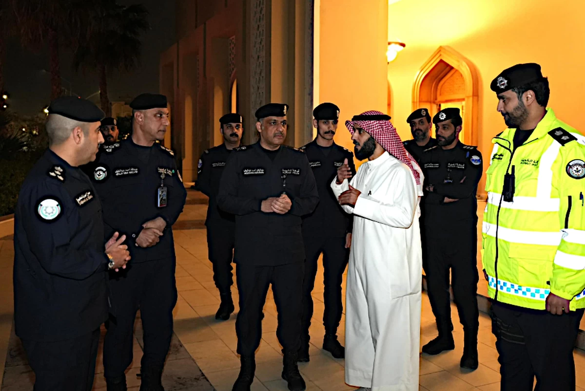 Kuwait Reviews Security and Traffic Plans at Mosques