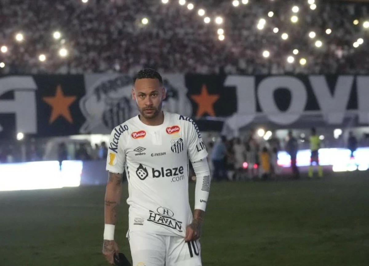 Neymar vents frustration amid World Cup doubts