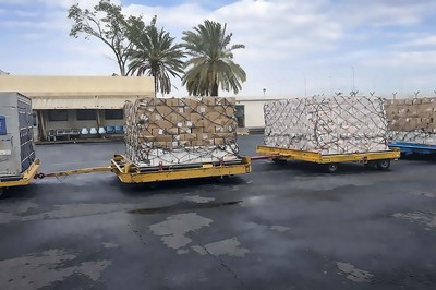 Kuwait Airlifts Fresh Food Supplies