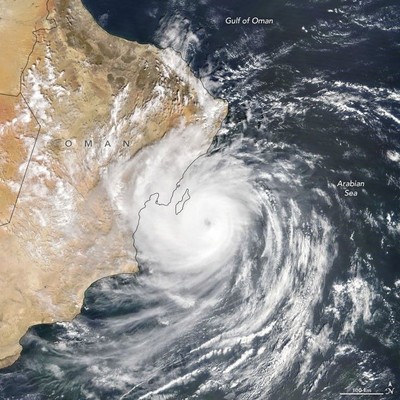 Oman storm leaves 5 dead, schools go remote
