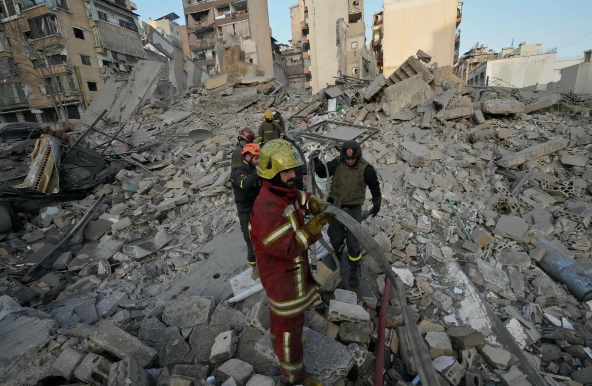 Israel Threatens Gaza-Style Destruction in Hezbollah&rsquo;s Southern Lebanon Stronghold