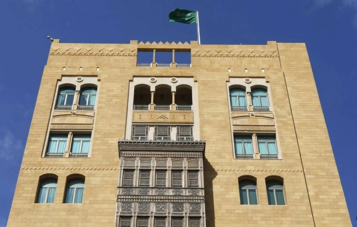 Saudi Arabia urges its citizens to leave Lebanon immediately