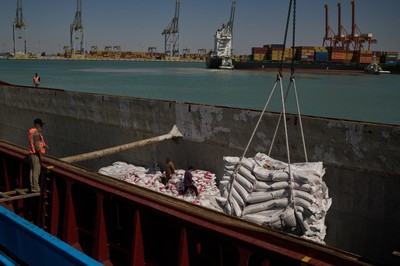 Worries about global economic pain deepen as war in Iran drags on