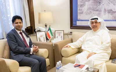 Kuwait Amir receives written message from British King reaffirming solidarity