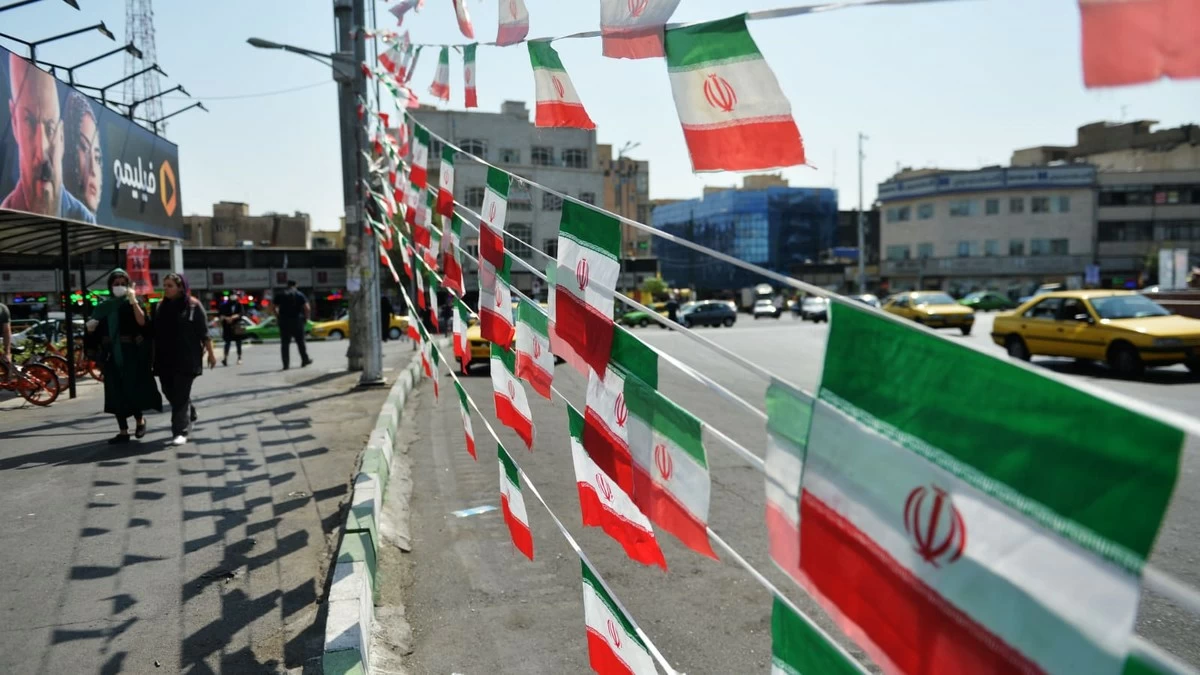 Iranians express fears, hopes ahead of US deadline