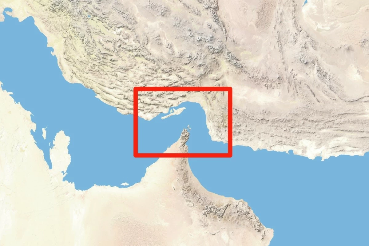 Few Vessels Cross Strait of Hormuz as Shipping Traffic Remains Severely Restricted