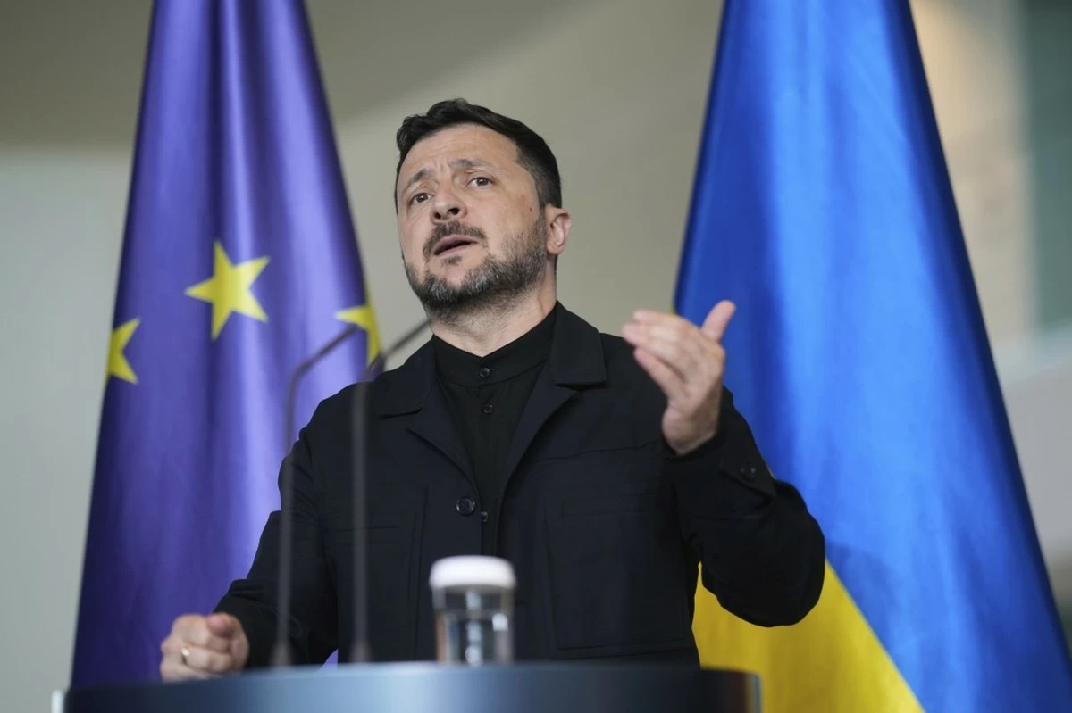 Zelenskyy Says Ukraine Helped Down Iranian Shahed Drones in Multiple Countries