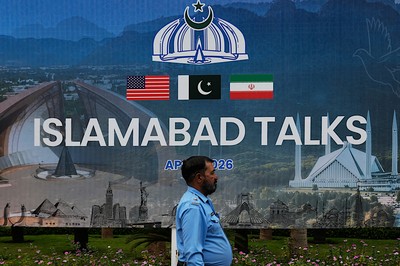 Pakistan Analyst Hints at Breakthrough as U.S.–Iran Talks Continue