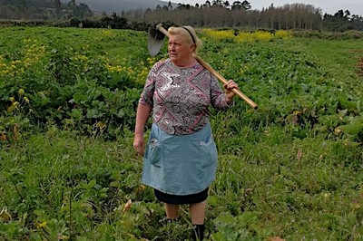 Rural Spanish Potato Farmer Becomes Internet Sensation After Trump Lookalike Photo