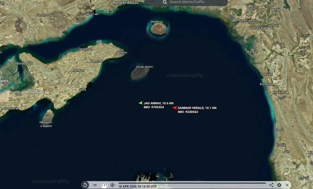 Iranian Regime Gunboats Open Fire, Indian Supertanker Among Ships Forced to Retreat