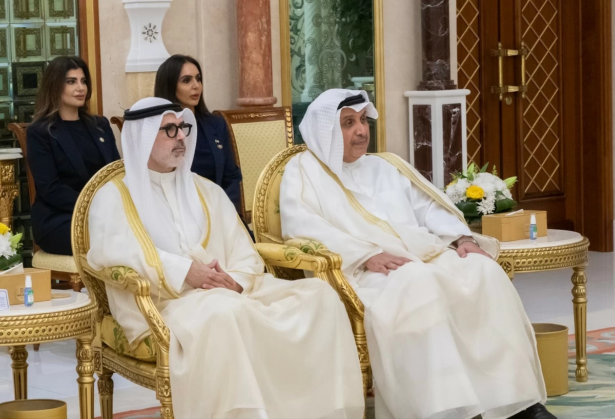 Amir receives credentials of five new ambassadors