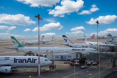Iran Reopens Key Airports, Restarts Flights to Oman and Turkey