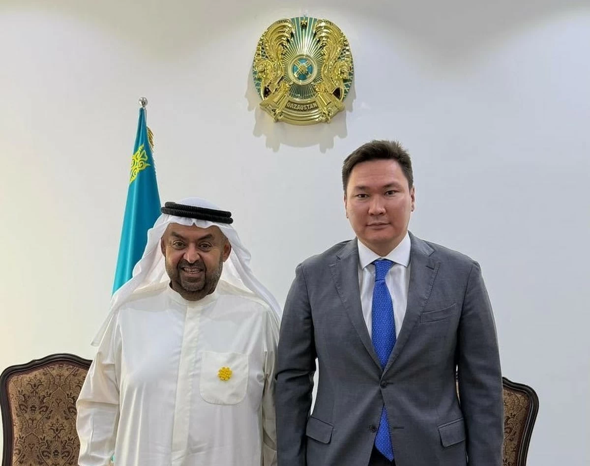 Sheikh Al-Badr and the Kazakhstan envoy discuss boosting sports cooperation