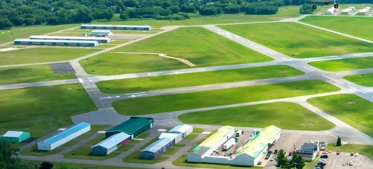 Small plane crash near Minneapolis kills North Dakota state legislator, pilot