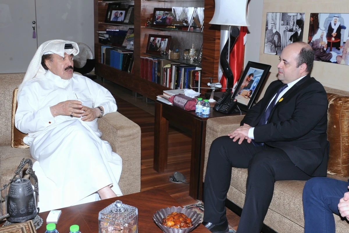 Call for peace as Al-Jarallah meets Ukraine ambassador