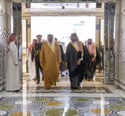 Kuwait Crown Prince Arrives in Jeddah to Lead Delegation at Gulf Consultative Summit