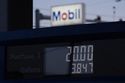 Brent crude surges to $123 barrel on Iran war worries, while world ...