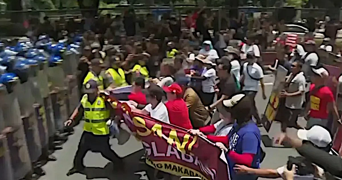 Clashes Erupt Near US Embassy in Manila During Labor Day Protest