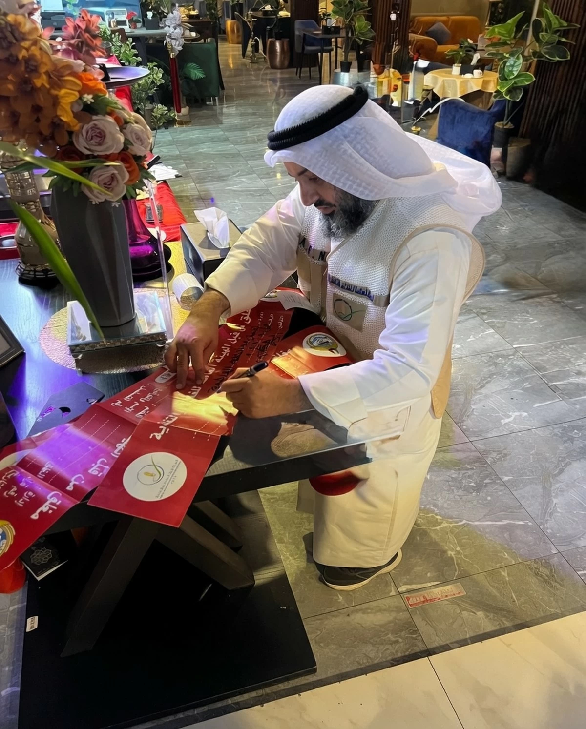 Spoiled Food, Missing Price Lists: Kuwait Restaurants & Cafes Hit with Violations