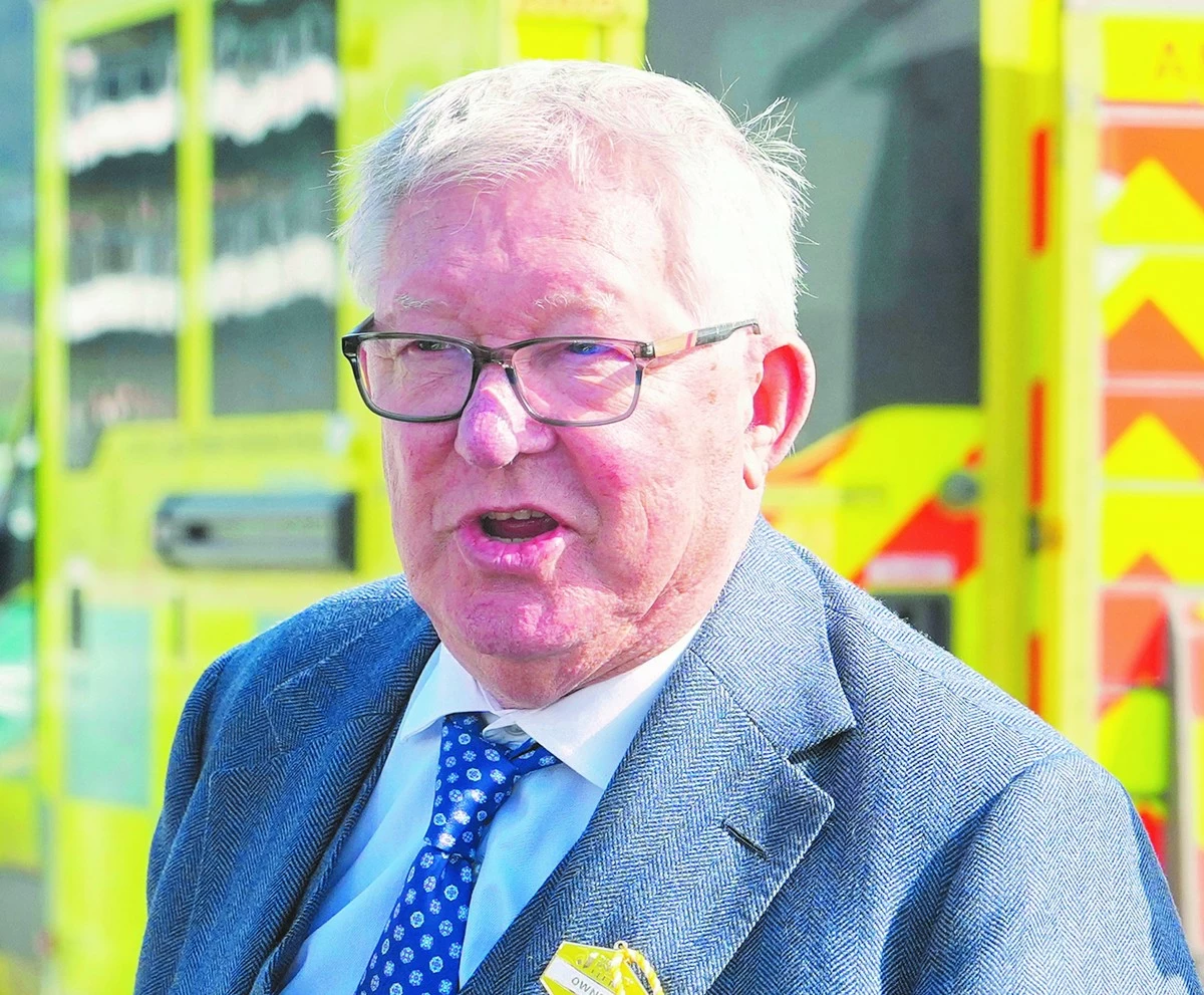 <span style='text-align: left;'><span style='font-size: 15px; font-weight: 400; white-space-collapse: collapse;'> </span></span>Ferguson taken to hospital after feeling unwell at Old Trafford
