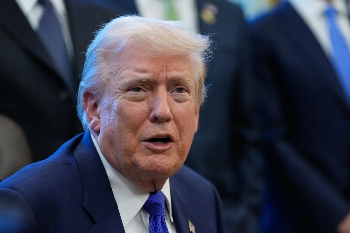 Trump says, 'Iranian Regime That Kills Its Own People Cannot Control a Bomb That Can Kill Millions'