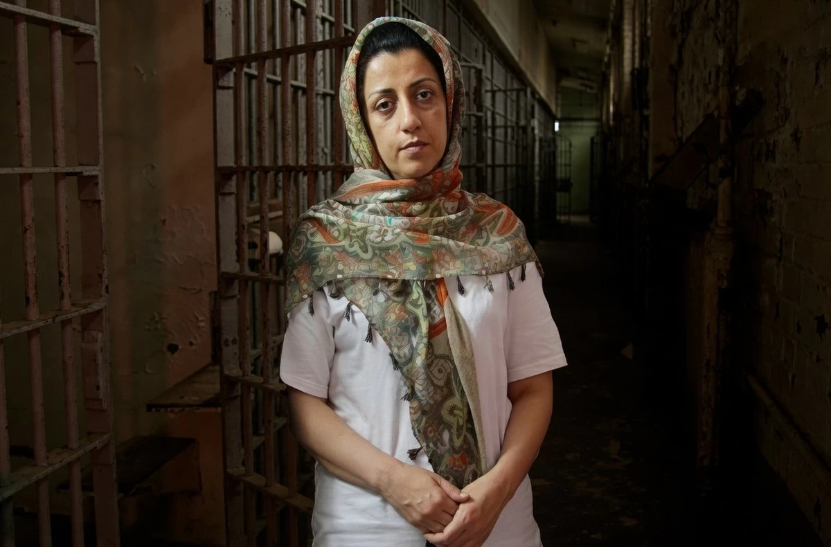 Iranian Regime Releases Nobel Laureate Narges Mohammadi on Bail for Medical Treatment