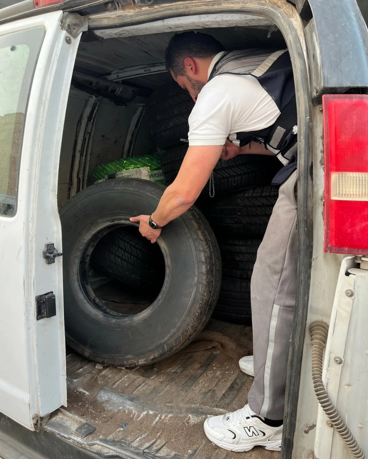 Kuwait Authorities Seize 60 Used and Expired Tires Sold via Social ...