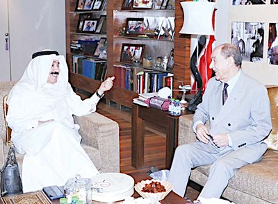 Al-Jarallah, Algerian envoy explore stronger media cooperation
