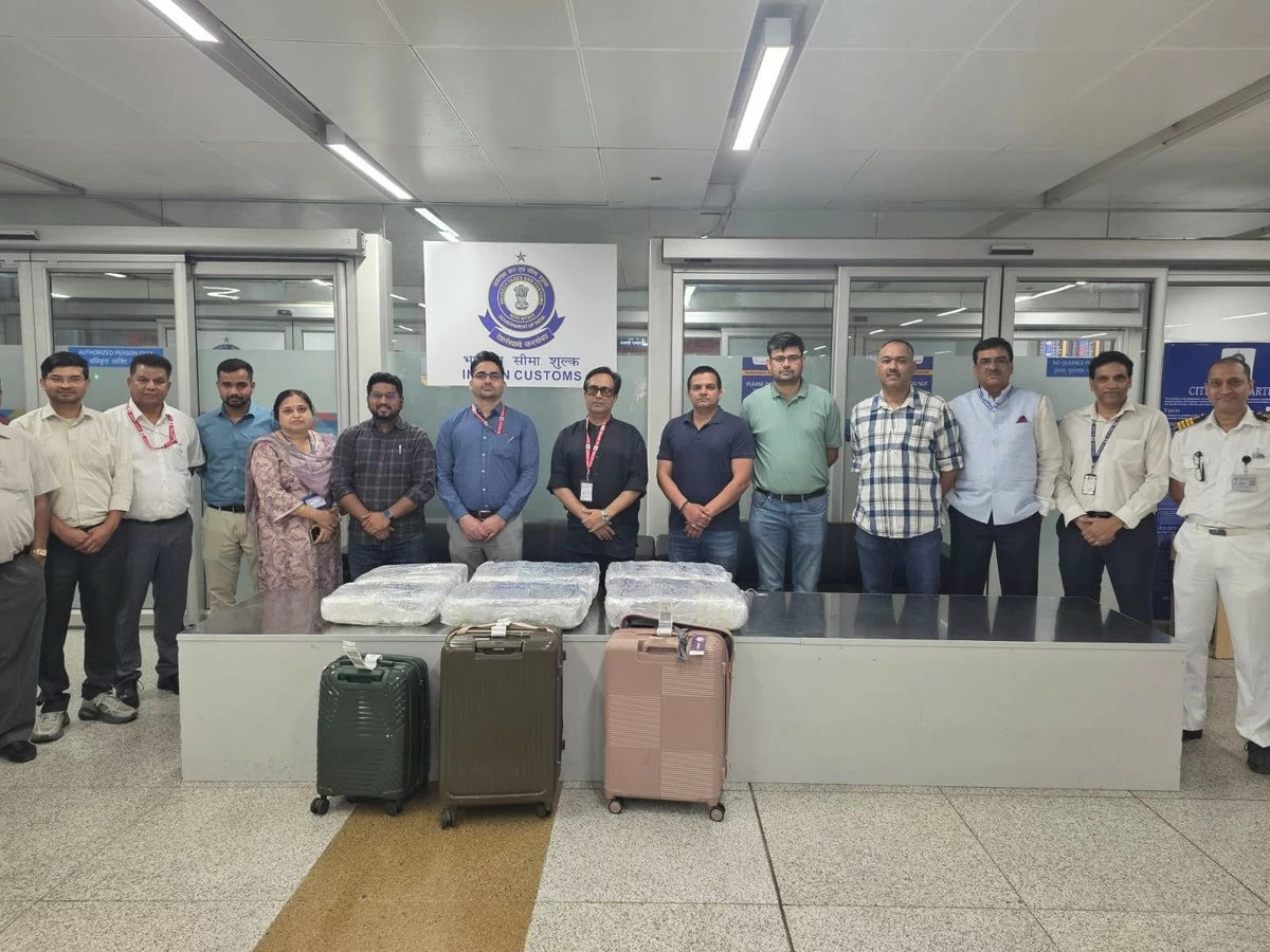 Massive ₹48 Crore Ganja Seizure at Delhi Airport from Thai Nationals on Bangkok Flight