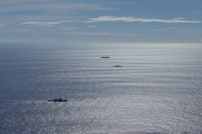 Netherlands Deploys Minesweeper Amid Possible Strait of Hormuz Mission