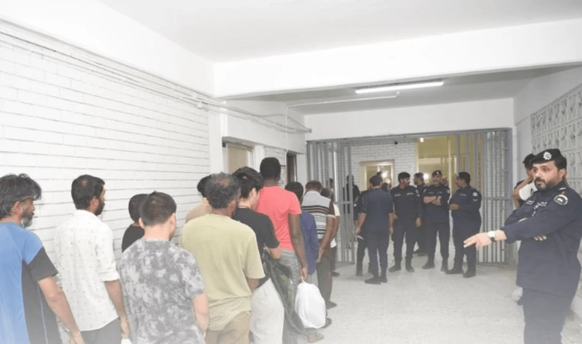 Kuwait Arrests 20 Asian Expats in Gambling Case During Eid Al-Adha Holidays, to Be Deported
