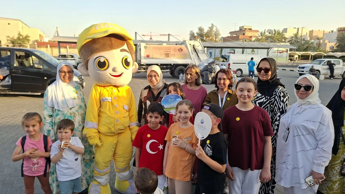 T&uuml;rkiye Embassy in Kuwait Joins Recycling Drive in Major Green Push