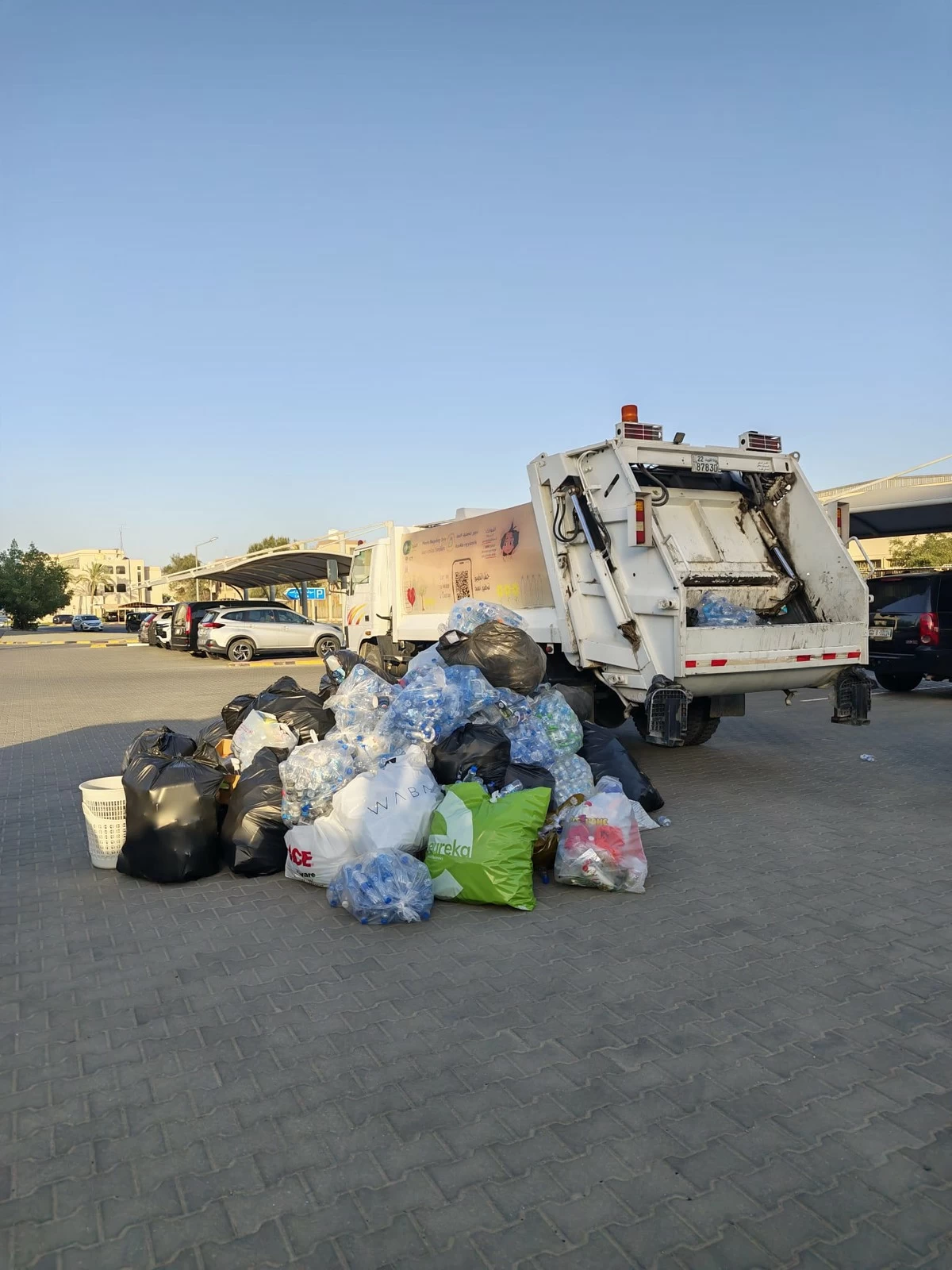 T&uuml;rkiye Embassy in Kuwait Joins Recycling Drive in Major Green Push