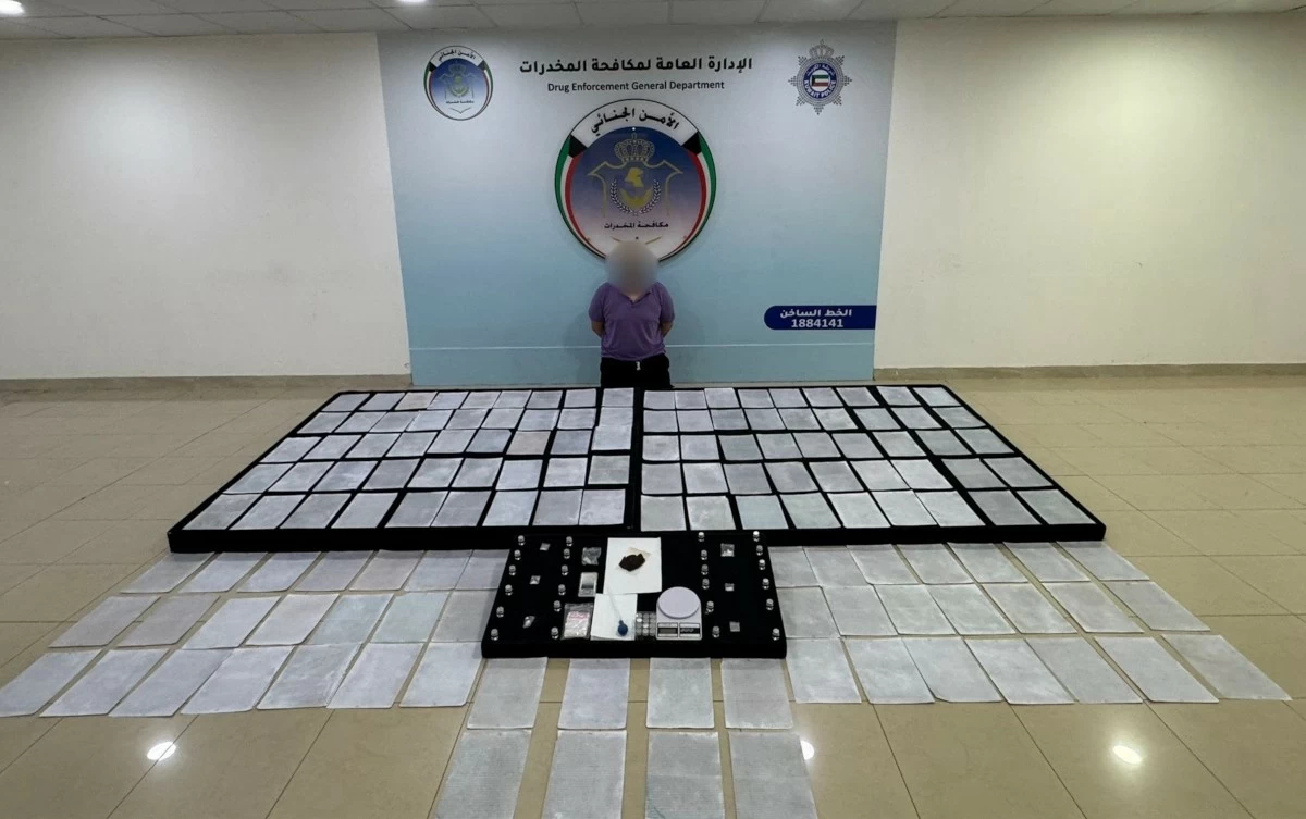 Egyptian Expat Arrested in Kuwait with Hashish, Crystal Meth and Drug-Laced Papers