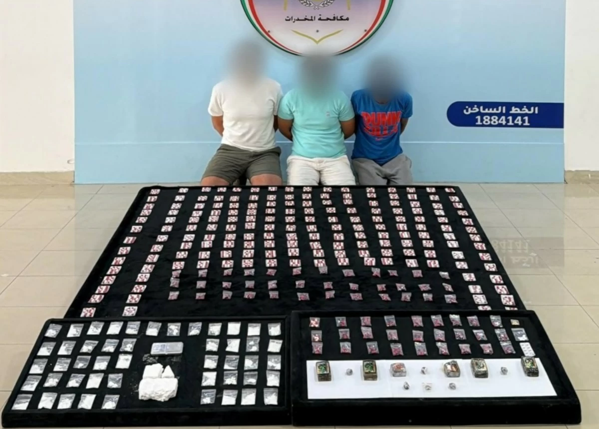 Three Kuwaiti Citizens Arrested in Kuwait with Cocaine, Hashish and Psychotropic Pills