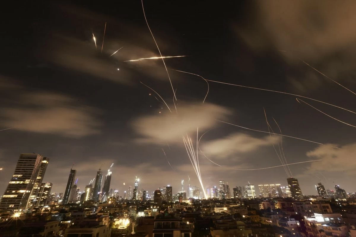 Kuwait once again warns on &lsquo;war&rsquo; posts