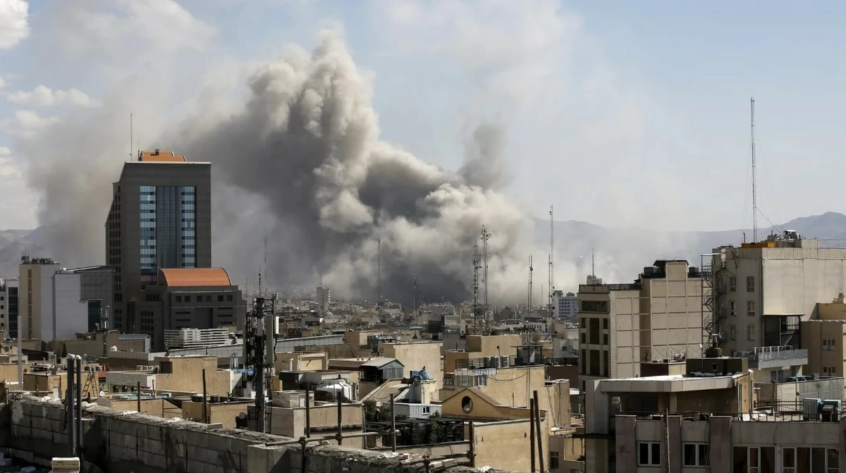 Iran Reports 15 Injured After Israeli Strikes on Multiple Cities