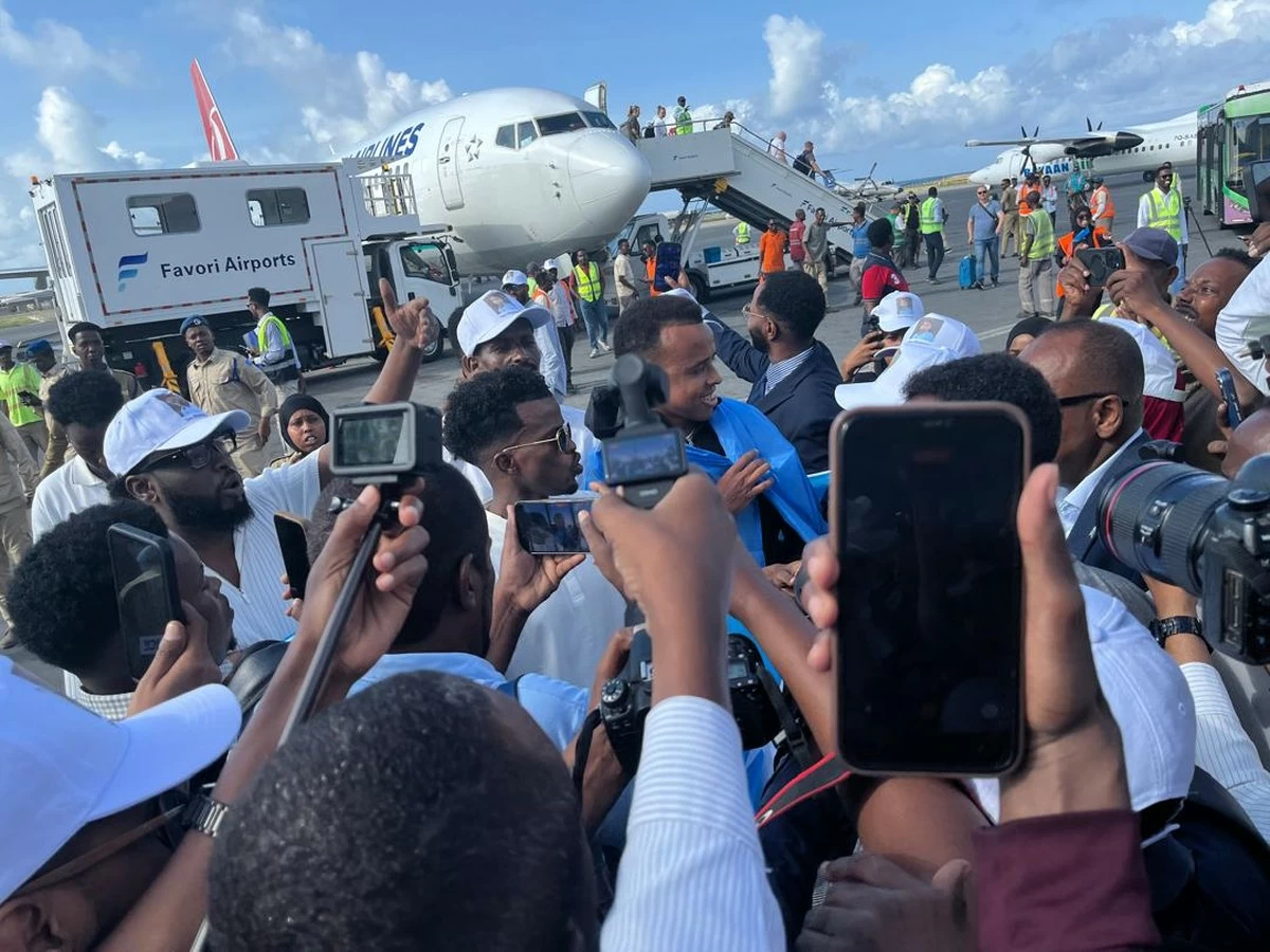 Somali World Cup referee denied entry to US due to 'Vetting Concerns' arrives home to hero&rsquo;s welcome