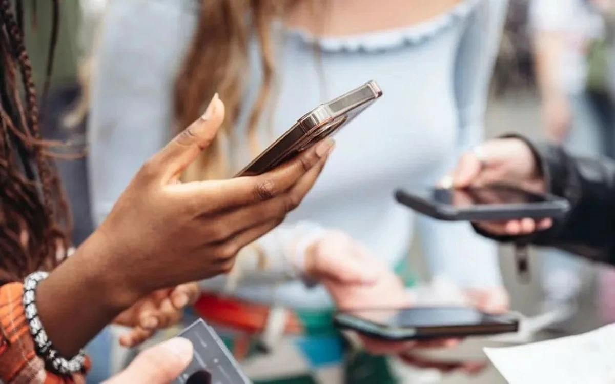 UK to Ban Under-16s from Social Media Platforms Including TikTok, Instagram and X