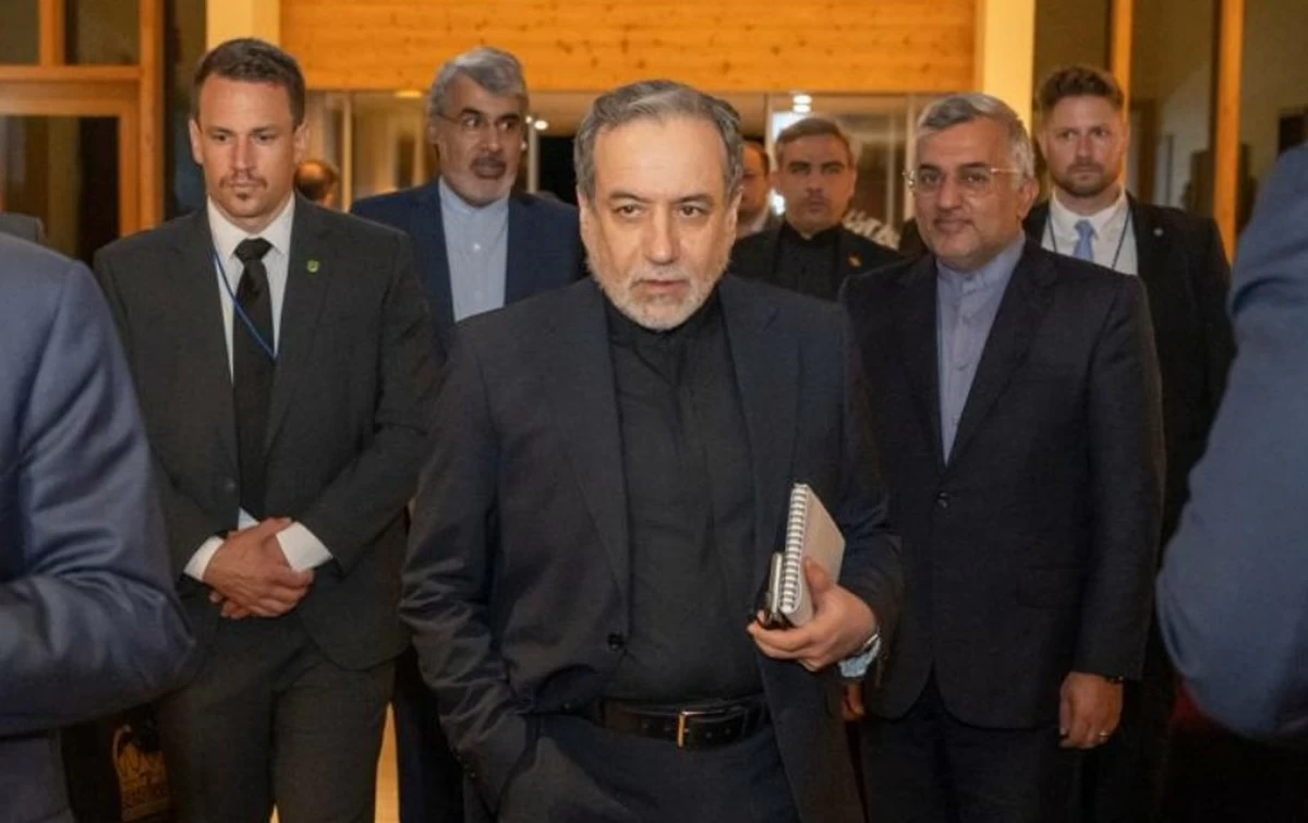 Iran Officials Head to Oman for Hormuz Talks After US Meeting in Switzerland