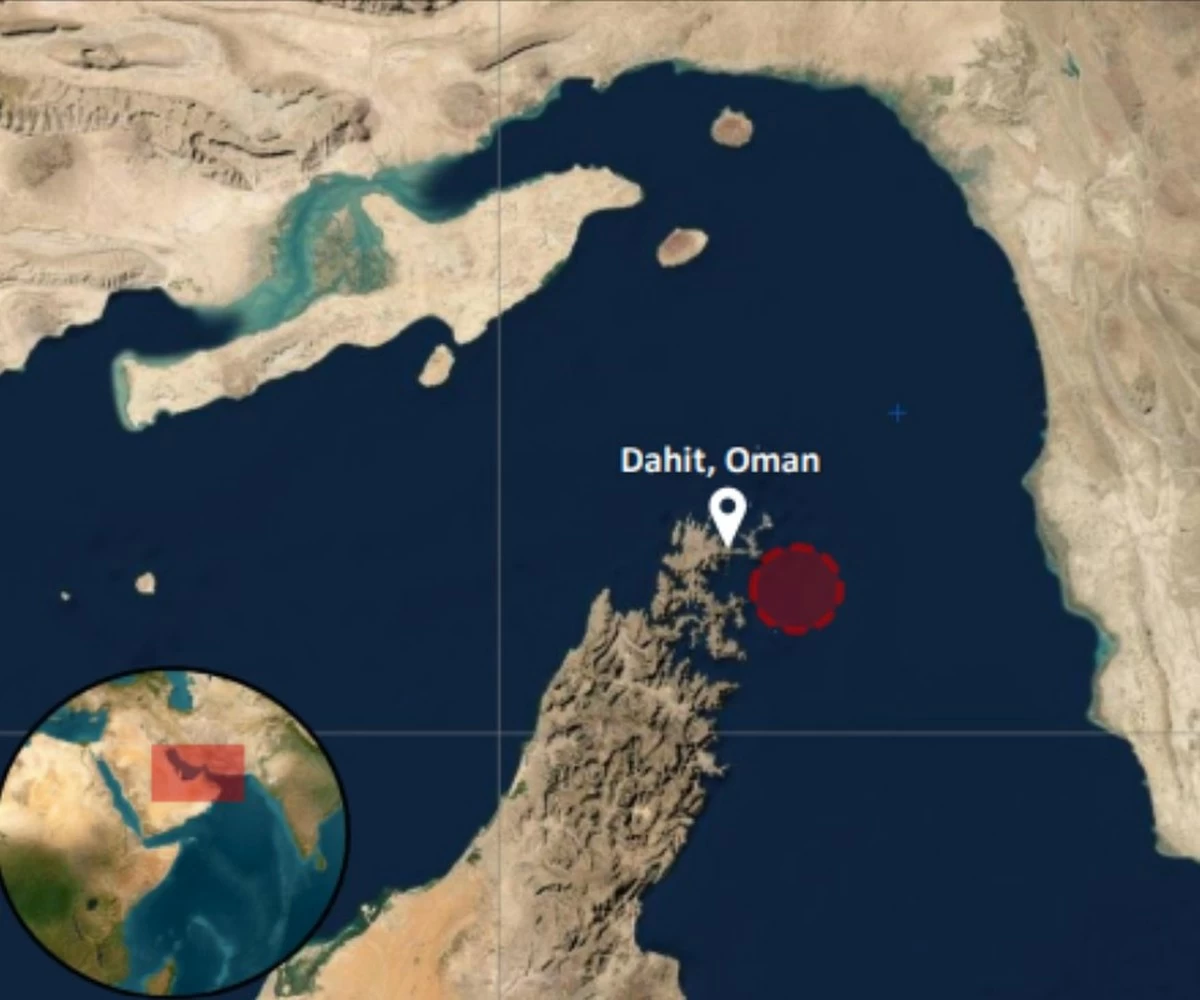 Cargo Ship Hit by Unknown Projectile Near Oman After IRGC Warns Vessels Over Strait of Hormuz Routes