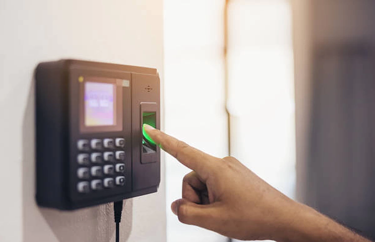 Truant PAAAFR staff in soup
