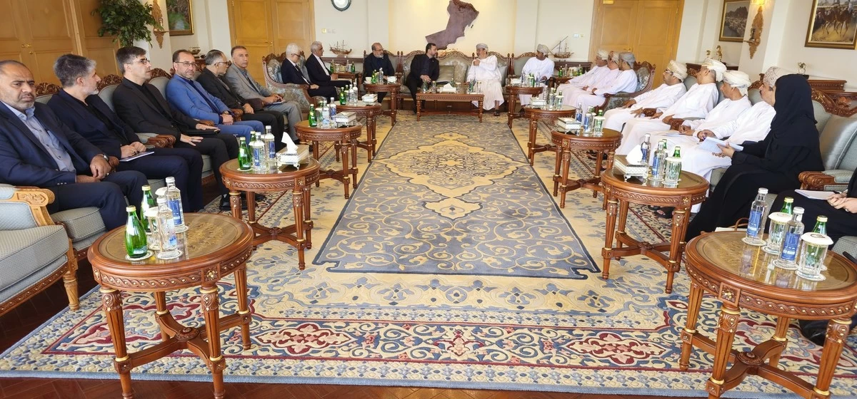 Iran, Oman Hold First Joint Committee Meeting on Strait of Hormuz Management