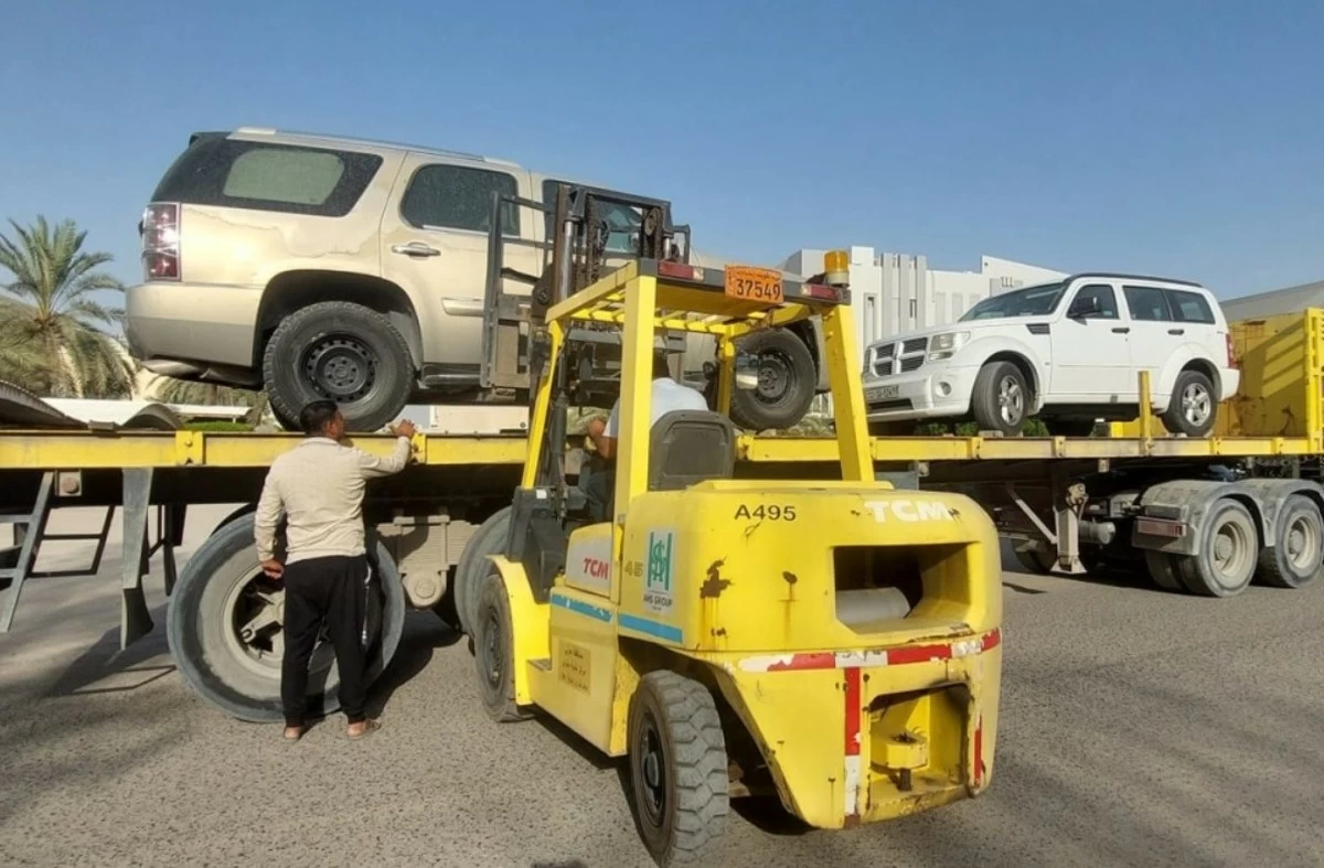 11 Abandoned Cars, 2 Boats Removed in Mubarak Al-Kabeer Municipality Cleanup Drive