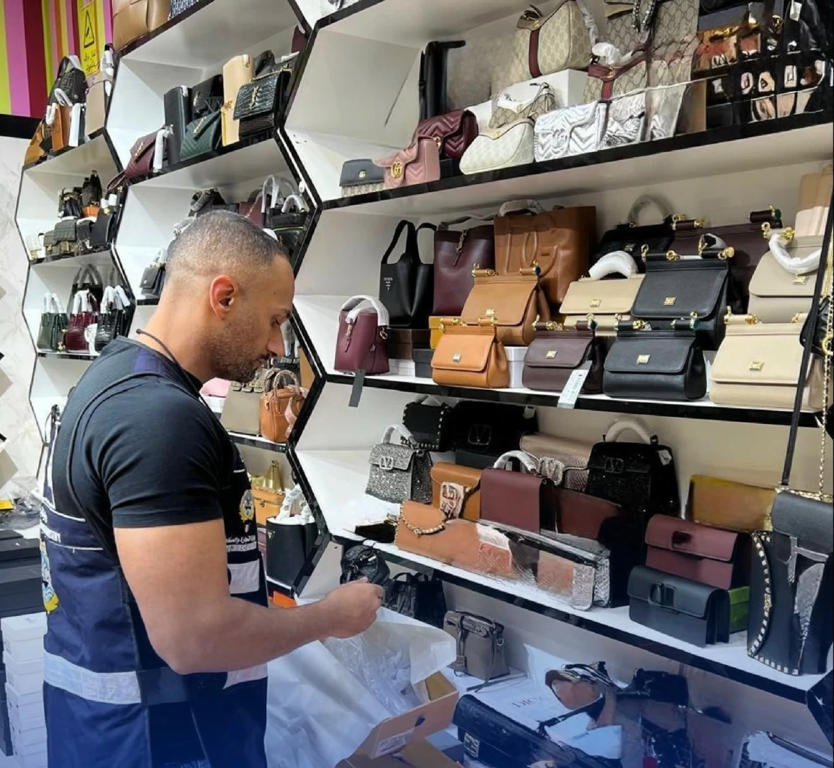 Kuwait Shuts Down Two Shops Selling Fake Luxury Brands, Seizes 2,059 Counterfeit Items