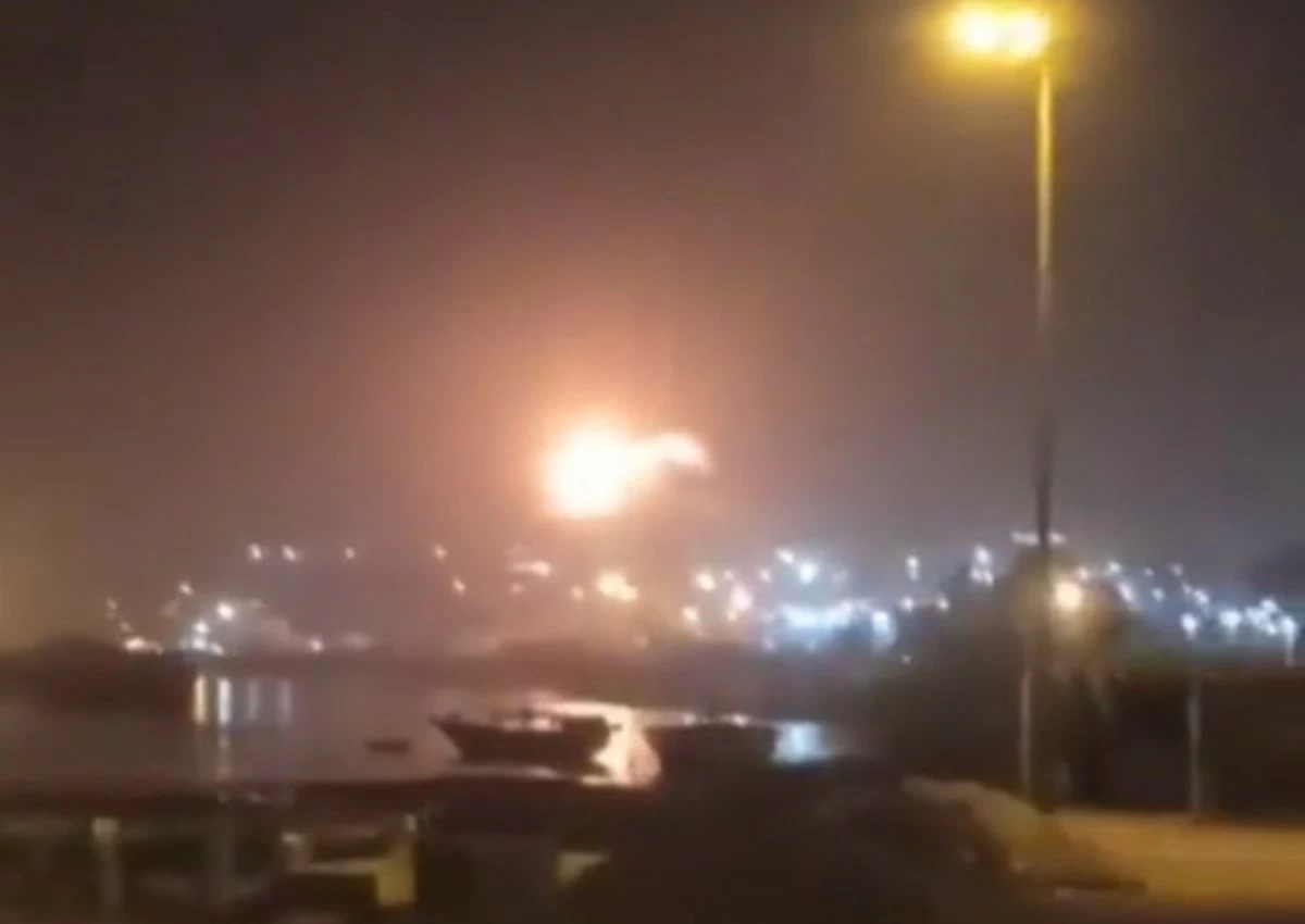 Trump Says US Hit Iran &lsquo;Much Harder&rsquo; After Deliberate Ship Attacks; Shares Post Claiming US Strike on Iranshahr Airport