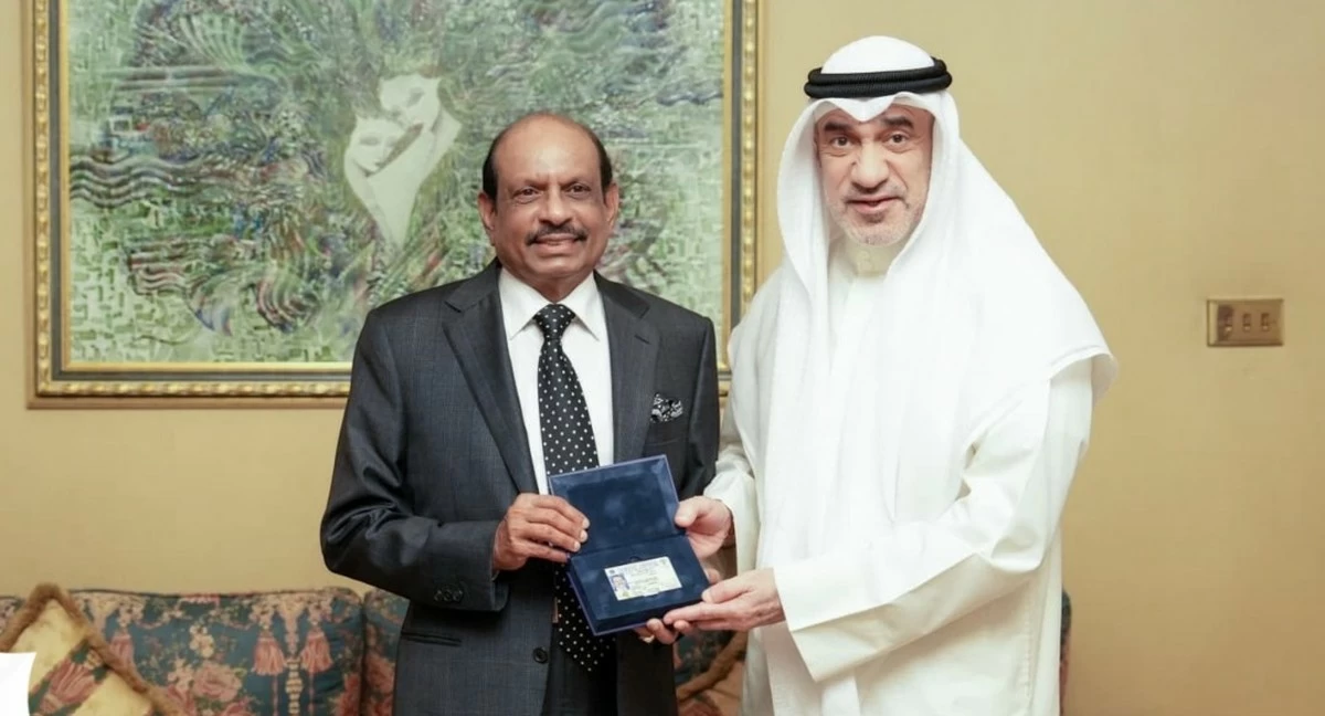 LuLu Group chairman receives Kuwait&rsquo;s 1st Golden Residency