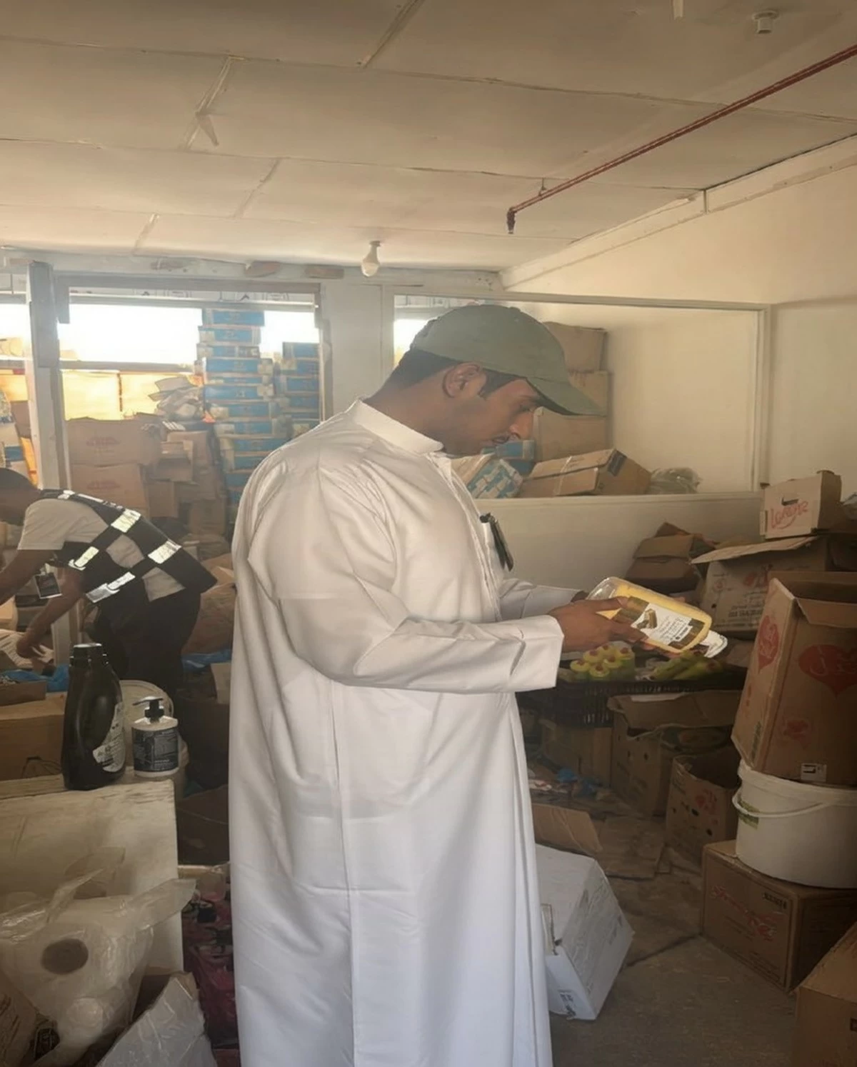 Kuwait Seizes Expired Cosmetics, Detergents and Tobacco Intended for Sale
