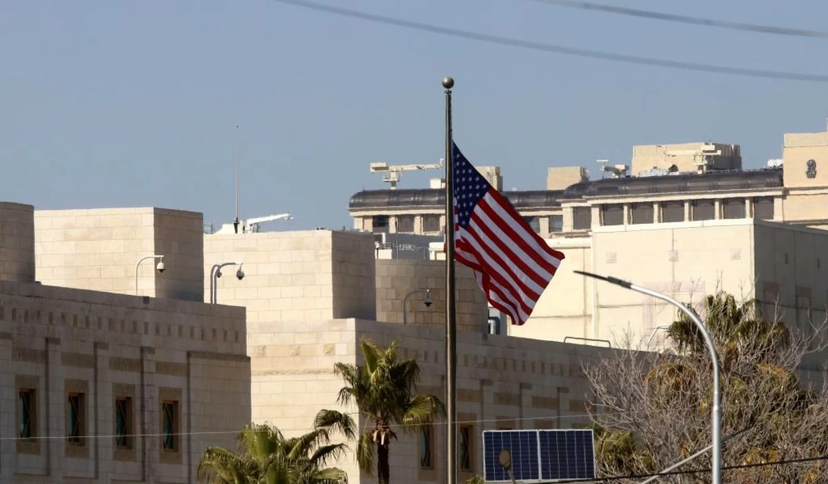 US Embassies in Jordan, Iraq and Israel Urge Americans to Consider Leaving Middle East